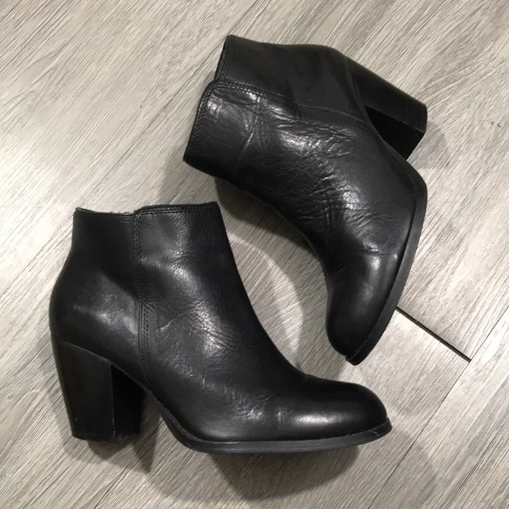 Seychelles Anthropologie Black Leather‎ Round Toe Stack Heel Boots size 8